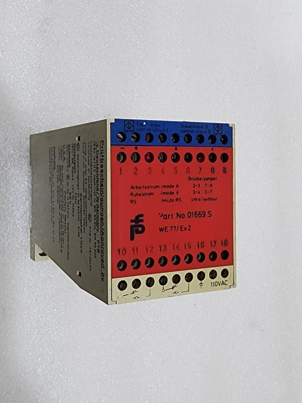 PEPPERL + FUCHS WE77 EX2 SWITCH AMPLIFIER 01669S 110VAC