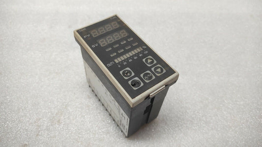 HONEYWELL FY800-701000 PID TEMPERATURE CONTROLLER 85-265VAC