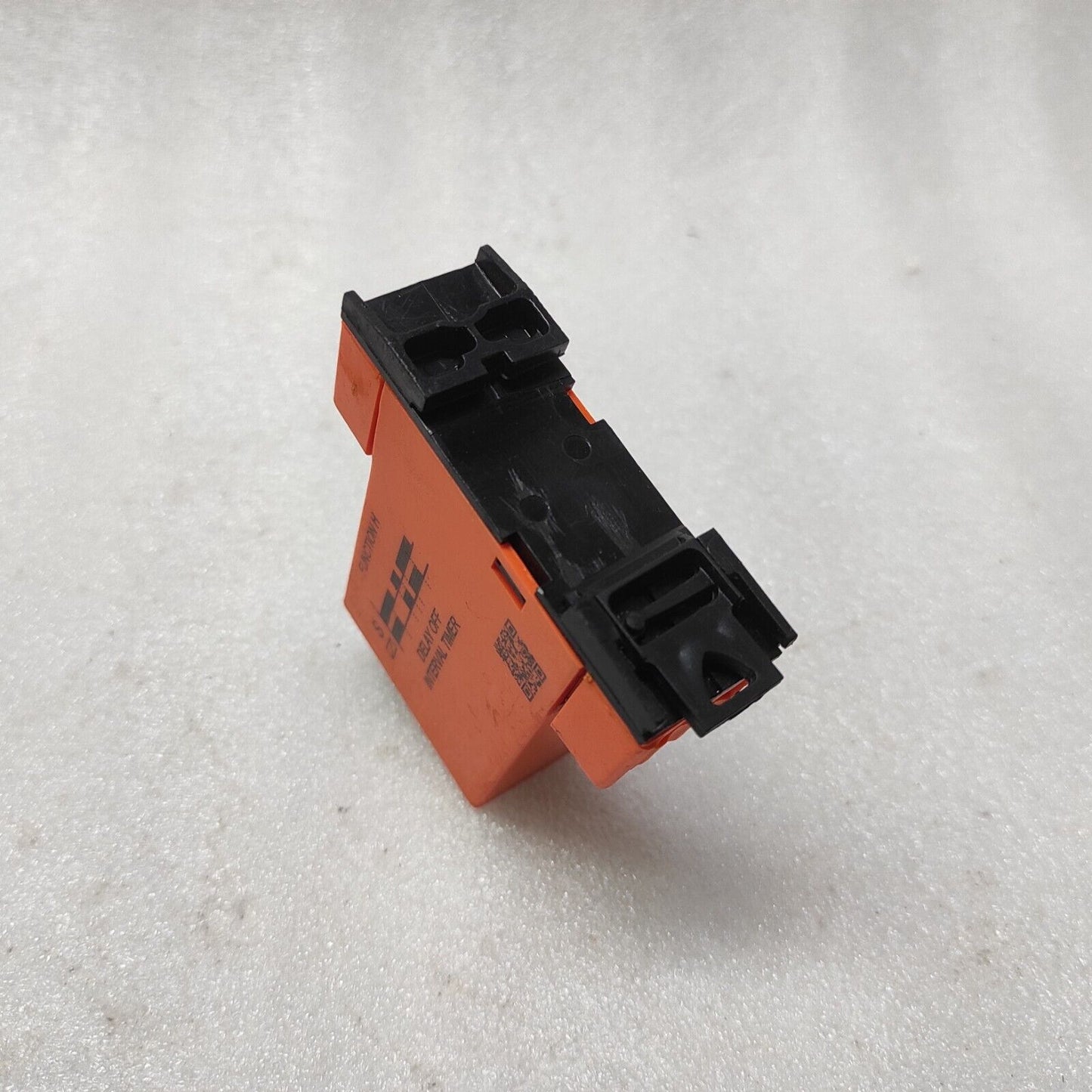 FOXTAM CONTROLS YRH.S DELAY OFF TIMER 