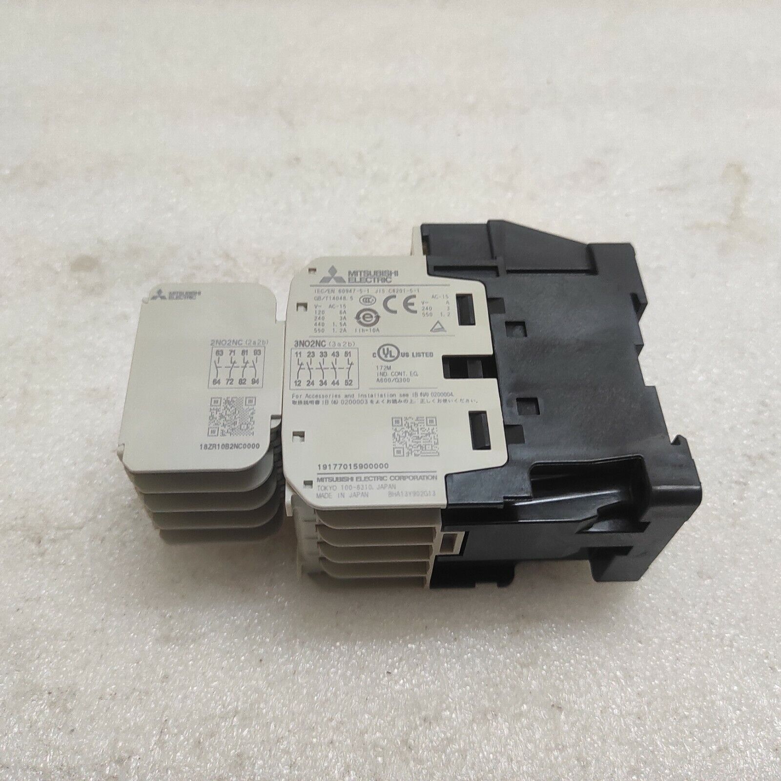 MITSUBISHI SR-T5 CONTACTOR WITH RELAY SR-T9 COIL VOLTAGE 380-440VAC