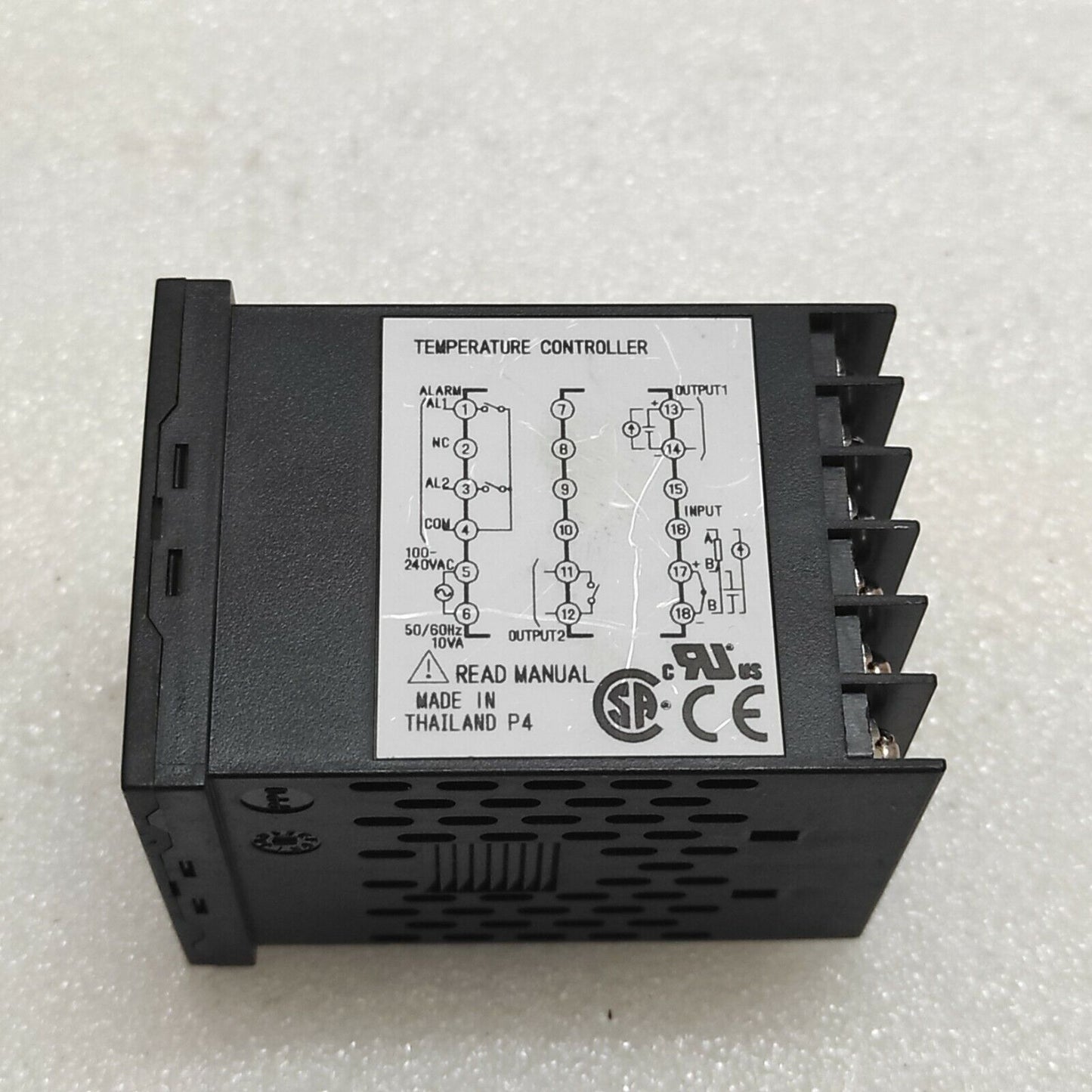 FUJI ELECTRIC PXF4 TEMPERATURE CONTROLLER PXF4ACY2-FV100 100-240VAC 