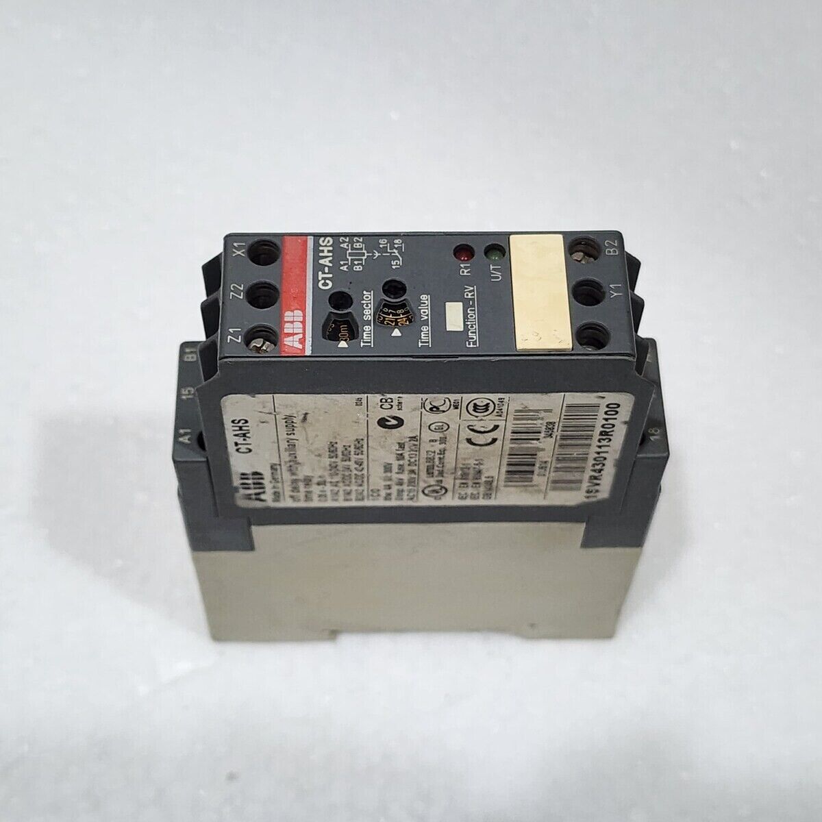 ABB CT-AHS OFF DELAY WITH AUXILIARY SUPPLY TIME RELAY 1SVR430113R0100