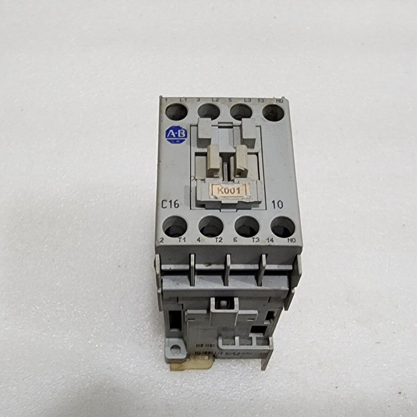 ALLEN BRADLEY C16 CAT 100-C16Z-10-B MAGNETIC CONTACTOR 24VDC