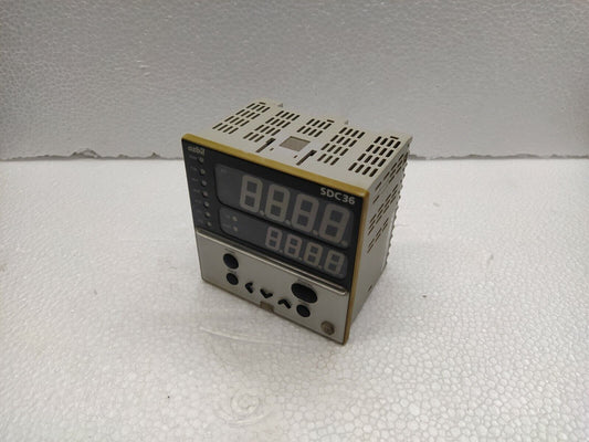 Yamatake Azbil SDC 36 Digital Indicating Controller C36TC0UA4000 SDC36 100-240V