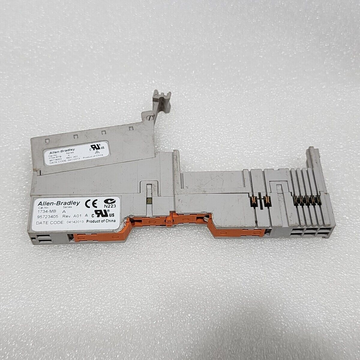 ALLEN BRADLEY 1734-MB POINT MOUNTING BASE WITH 1734-RTB