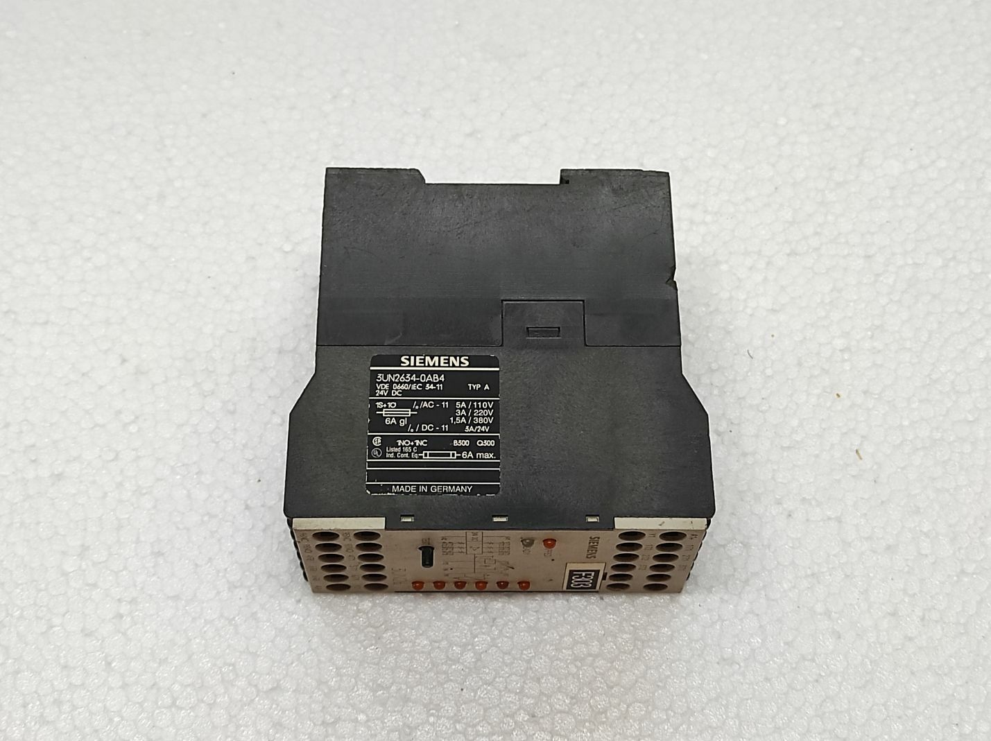 Siemens 3UN2634-0AB4 PTC Thermistor Tripping Unit 24V DC