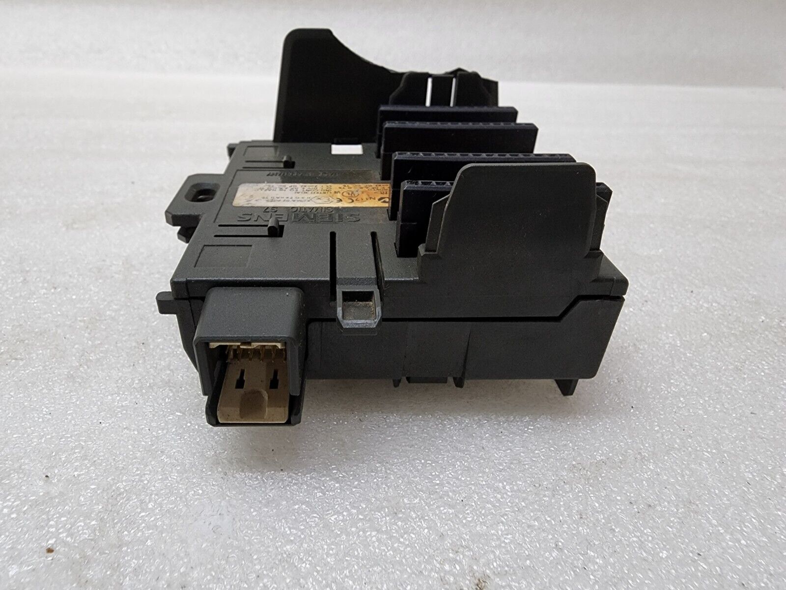 SIEMENS 6ES7 195-7HB00-0XA0 SIMATIC DP BUS MODULE