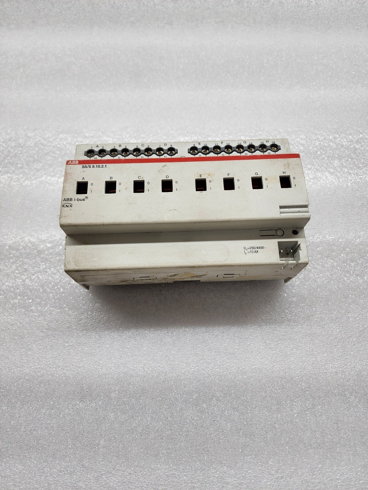 ABB SA/S 8.10.2.1 SWITCH ACTUATOR 2CDG110157R0011