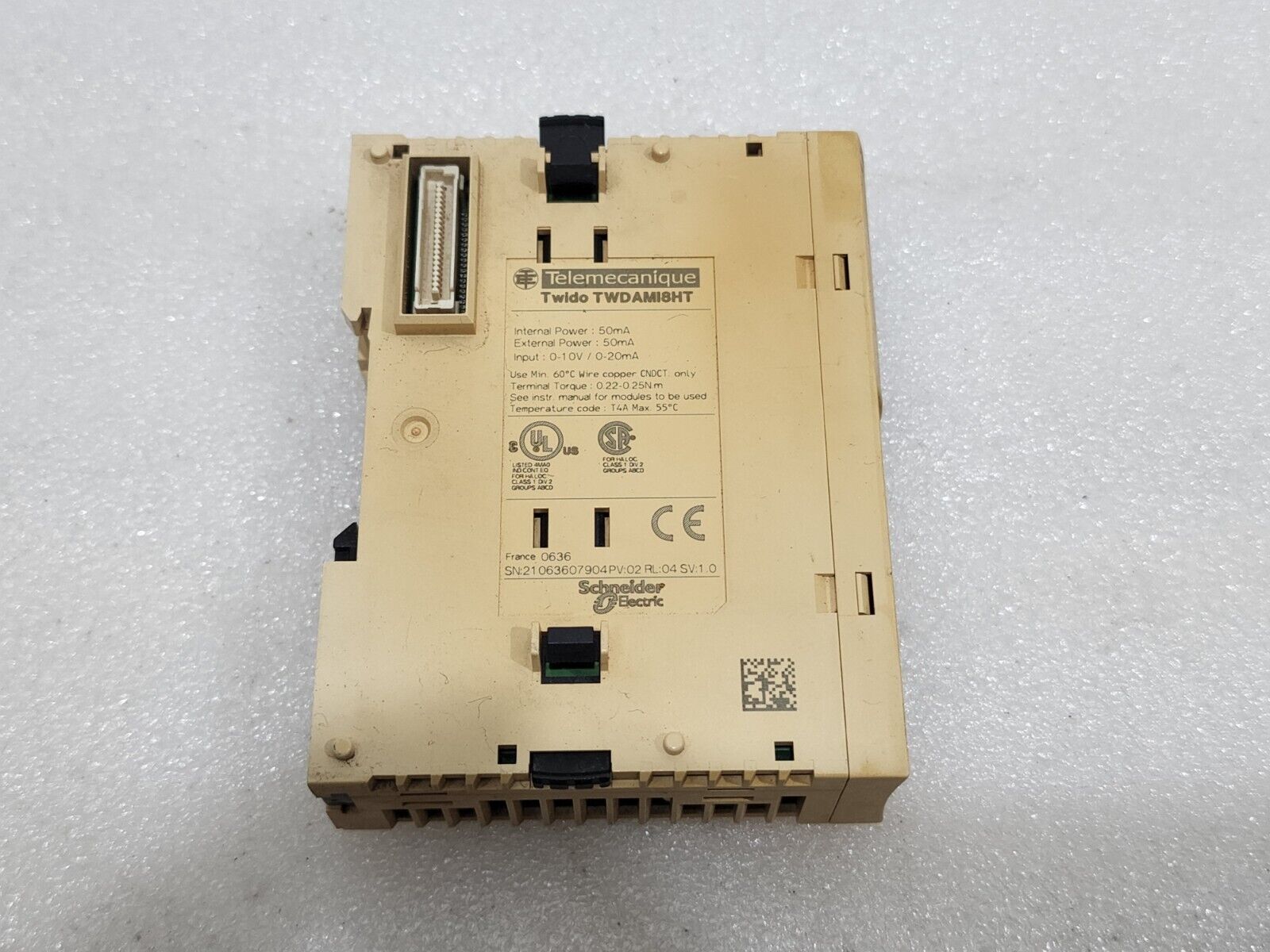 TWDAMI8HT ANALOG INPUT MODULE 24VDC
