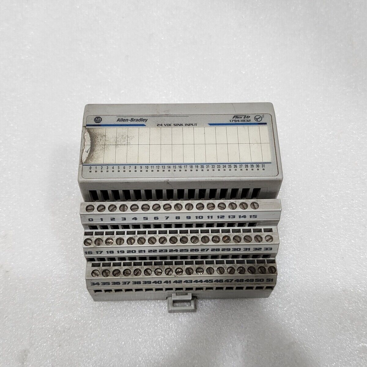 ALLEN BRADLEY CAT 1794-IB32 SERIES A 95760702 FLEX I/O MODULE 1794-TB32 96385272