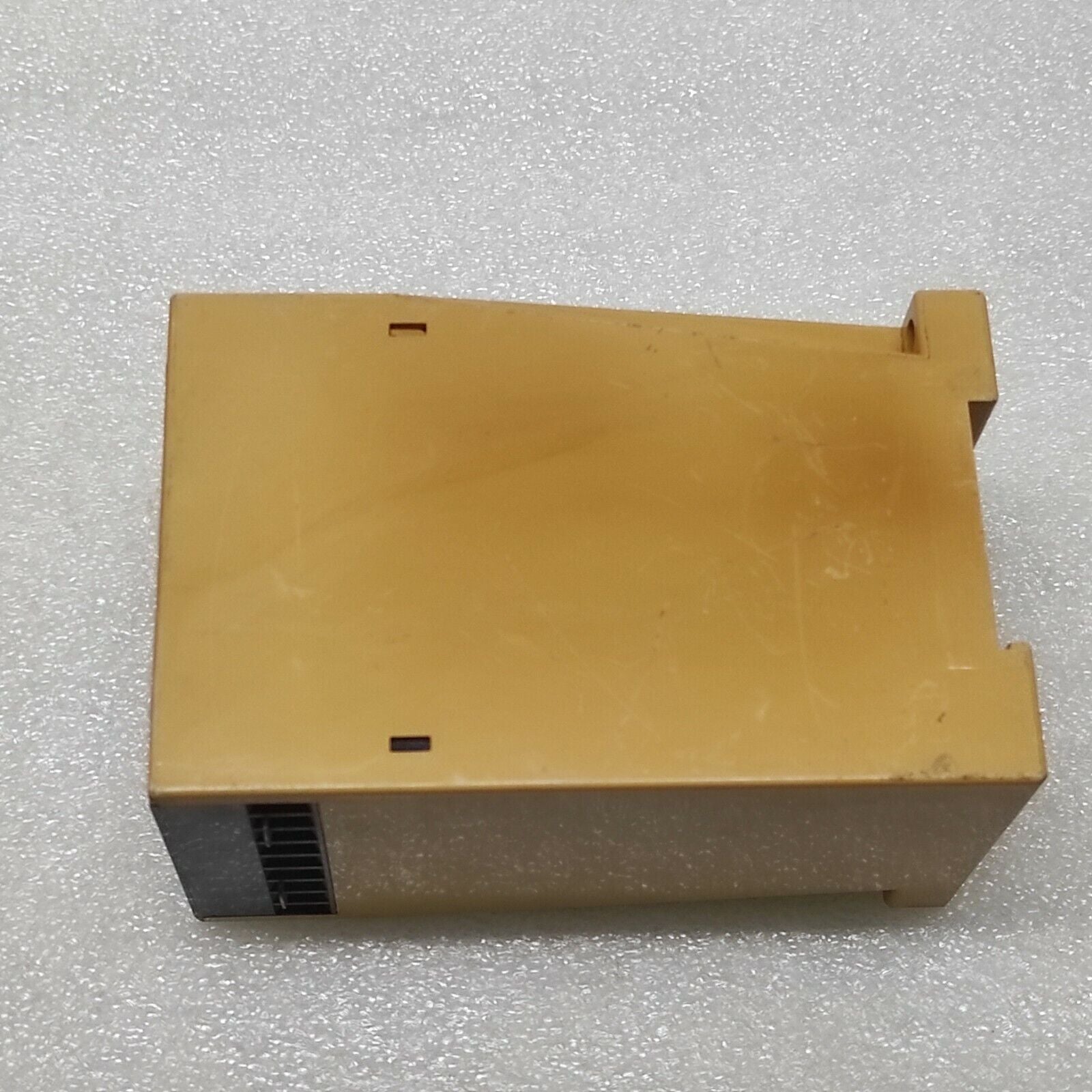 PEPPERL + FUCHS WE77/EX-2 SWITCH AMPLIFIER 129198 230VAC LOT OF 2 UNIT