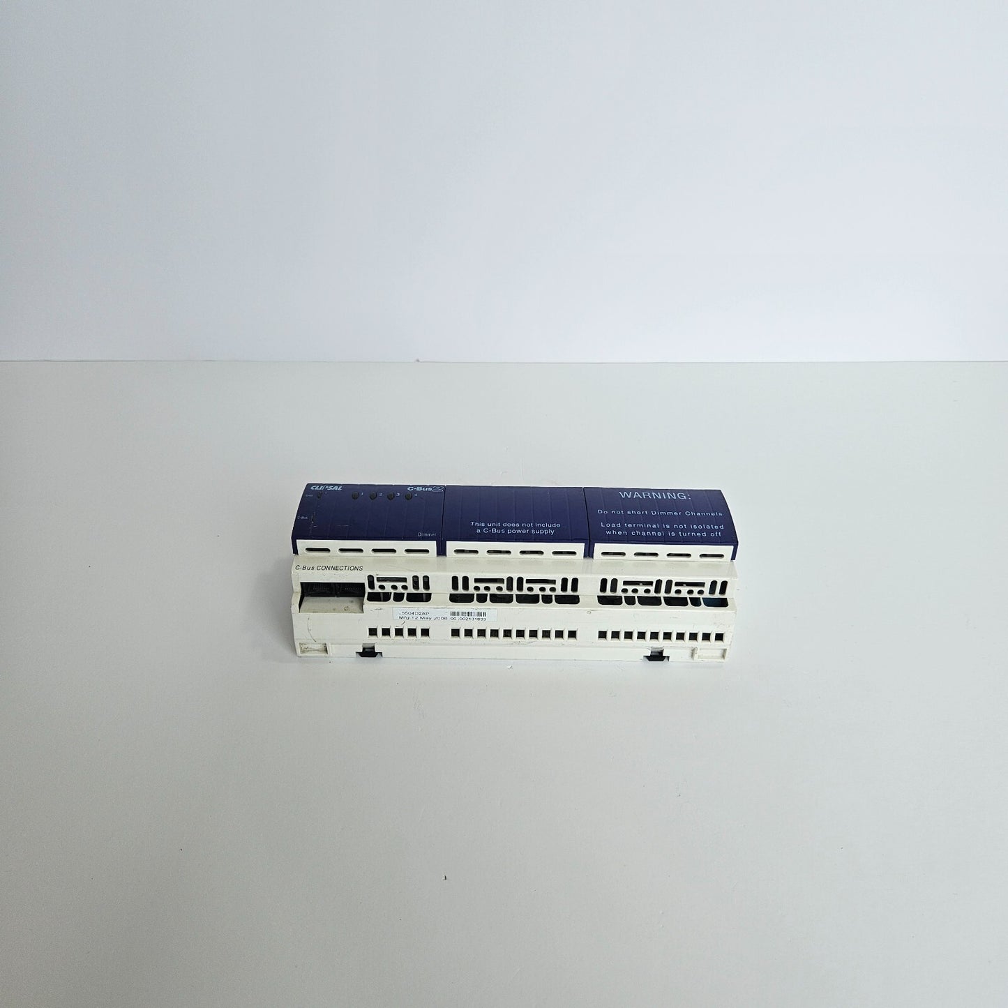 CLIPSAL L5504D2AP 4-CHANNEL DIMMER 220-240V