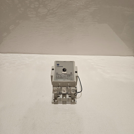 ALLEN BRADLEY CAT 100-D140 3-POLE MAGNETIC CONTACTOR 250A COIL VOLTAGE 24VDC