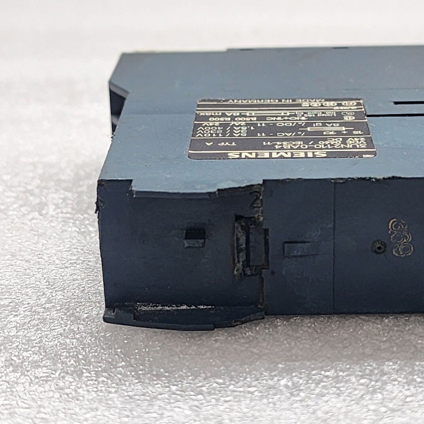 SIEMENS 3UN2110-0AB4 THERMISTOR TRIPPING UNIT 24VDC