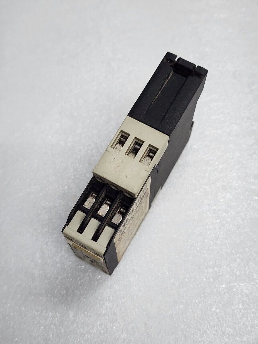 ENTRELEC SCHIELE ERS TIMETRON ON DELAY TIMER 2.430.103.02 110-240VAC / 24V AC-DC