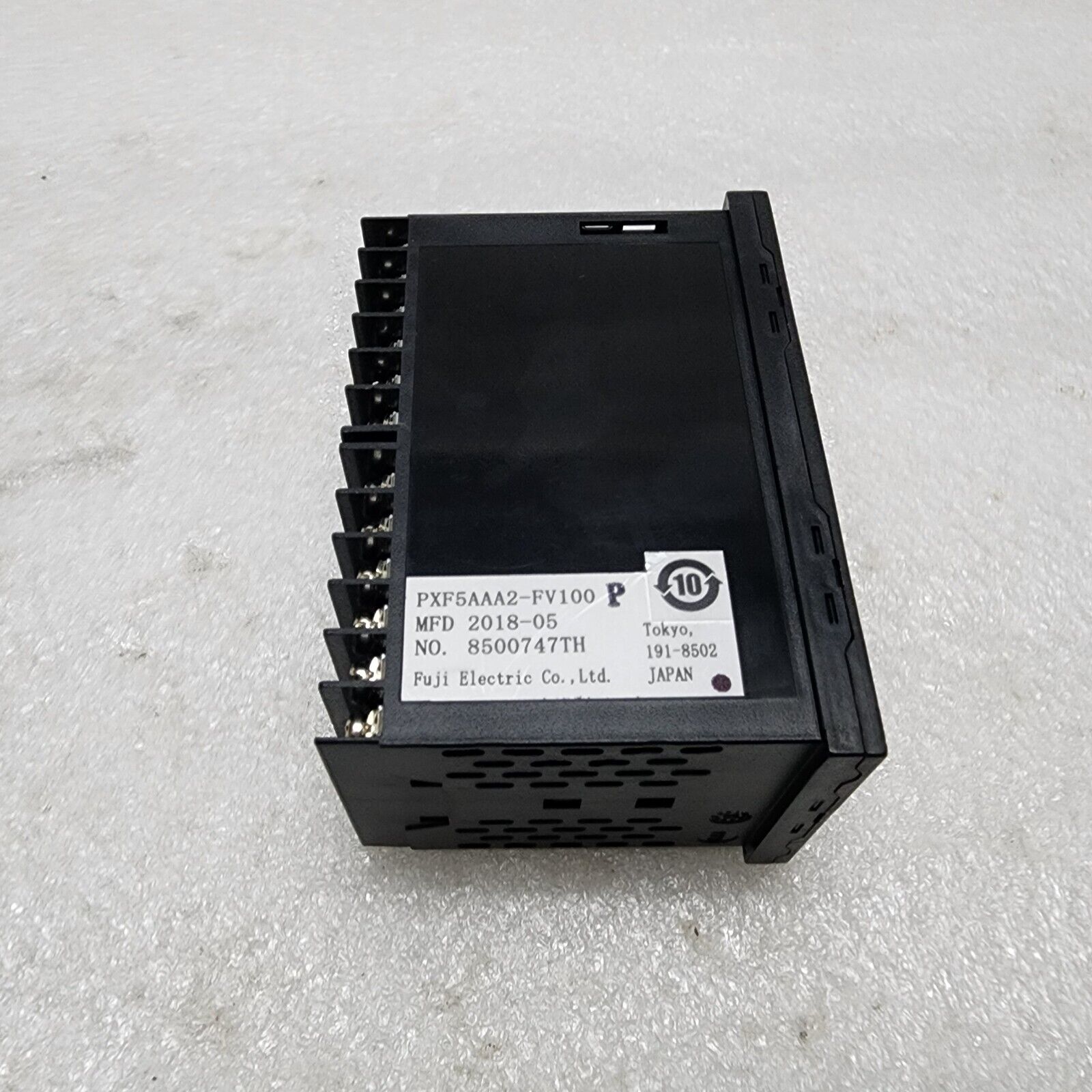 FUJI ELECTRIC PXF5AAA2-FV100-P TEMPERATURE CONTROLLER 100-240VAC