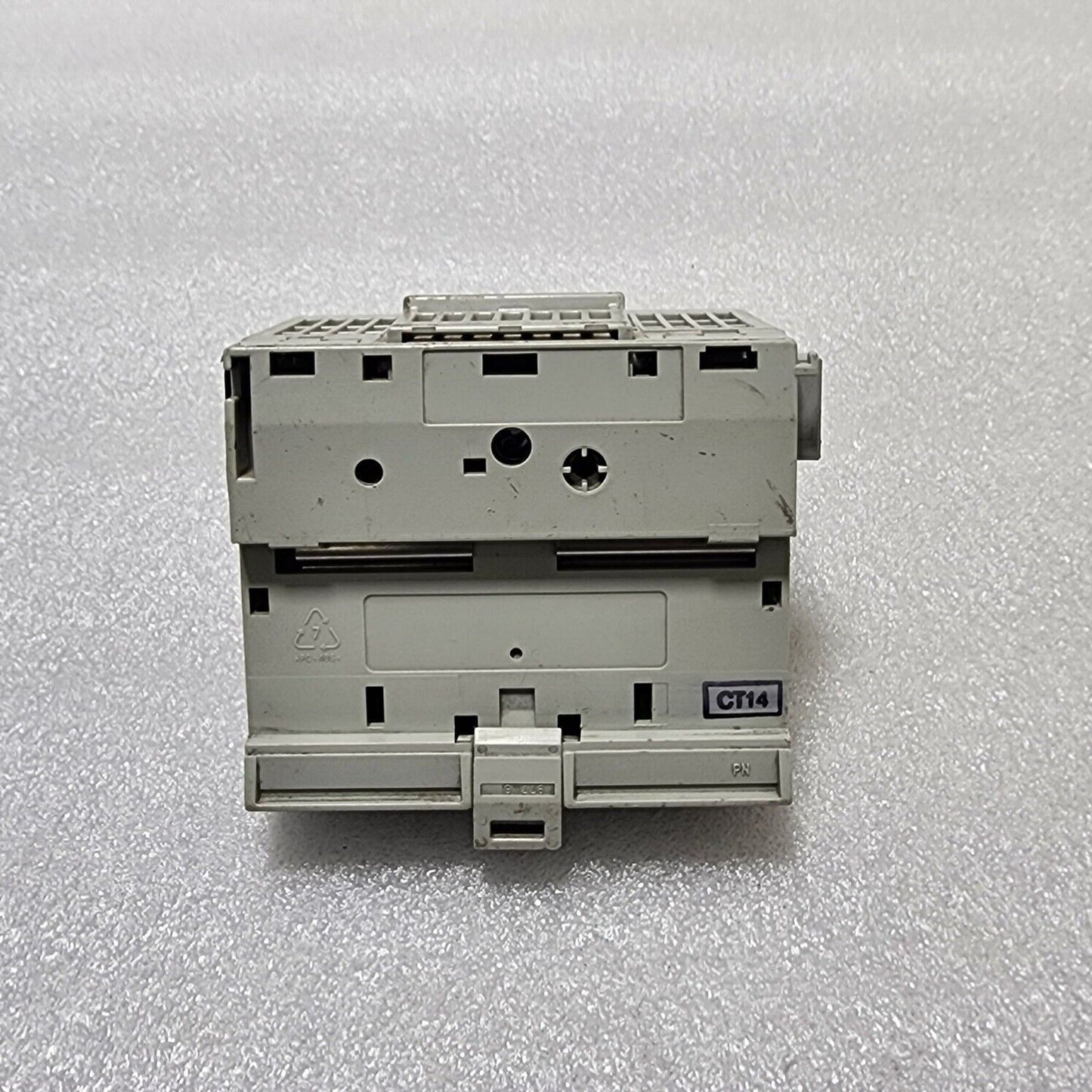 ALLEN BRADLEY CAT 1794-OB16 SER A 96221875 1794-TB3S