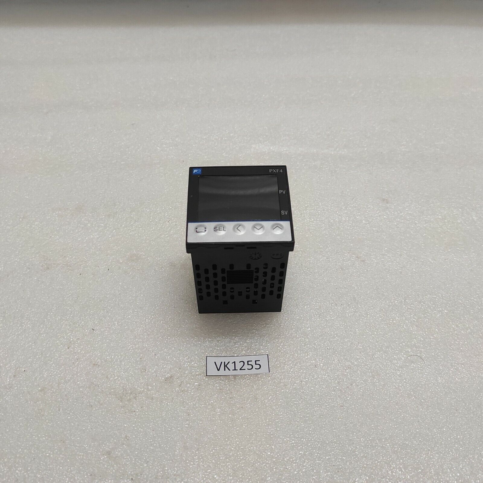 FUJI ELECTRIC PXF4 TEMPERATURE CONTROLLER PXF4ACY2-FV100 100-240VAC 