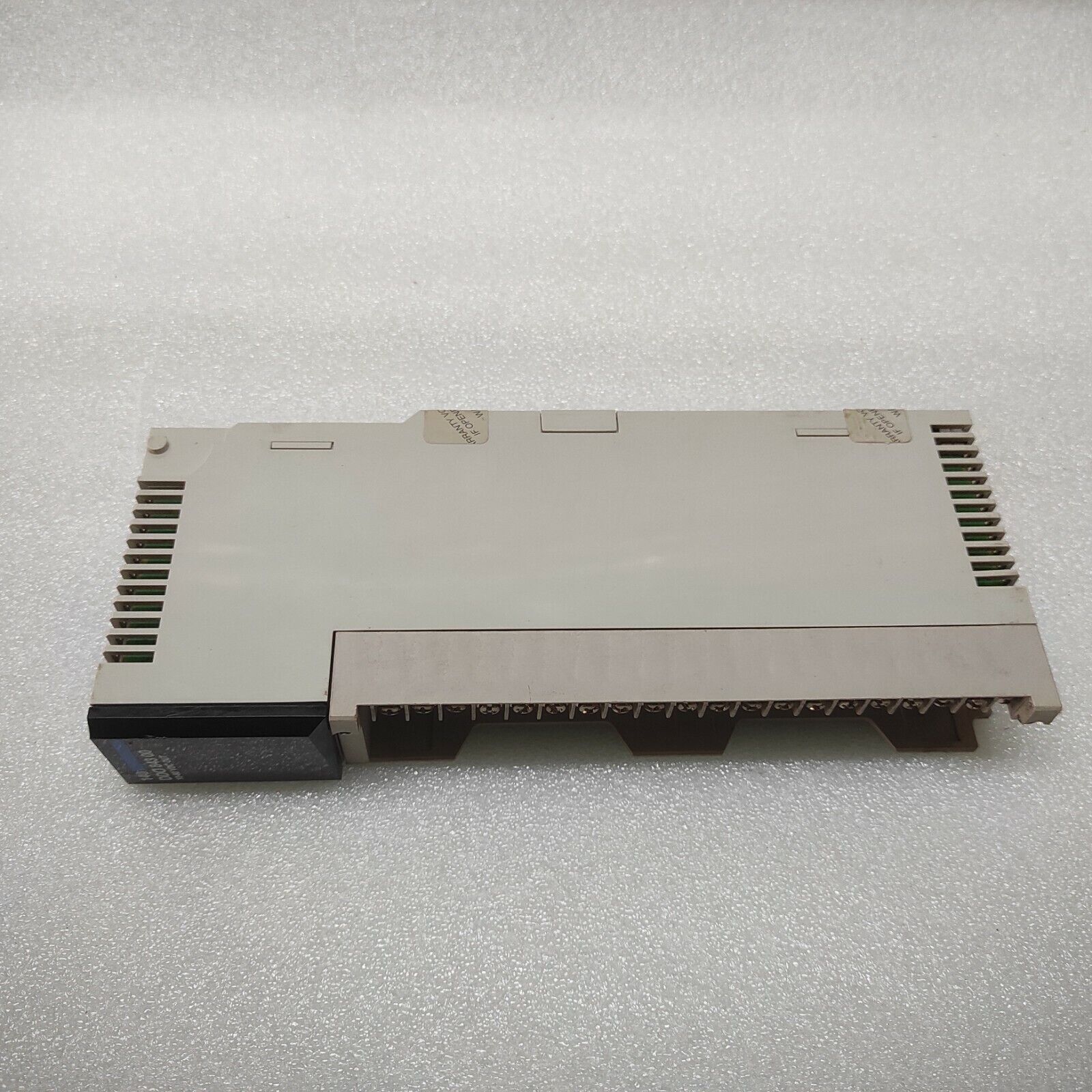 SE 140DDO84300 10-60 VDC OUTPUT MODULE 