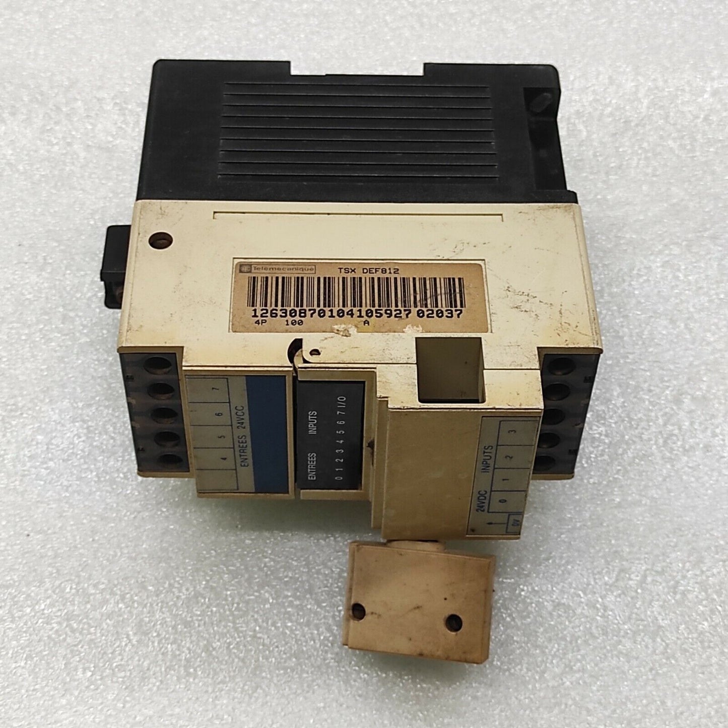 SE TSX DEF 812 INPUT MODULE TSXDEF812