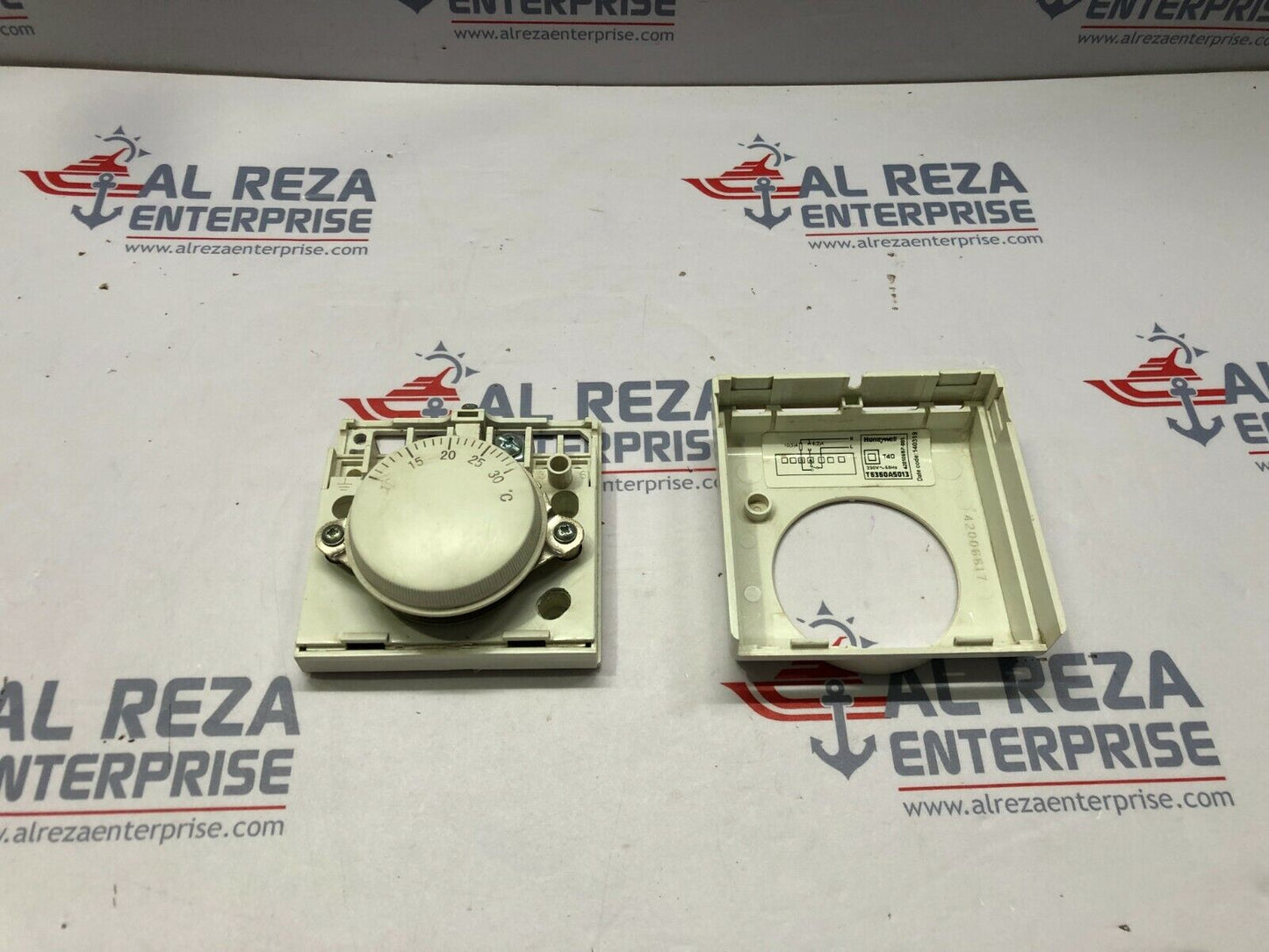 HONEYWELL T6360 ROOM THERMOSTAT T6360A5013 230V LOT OF 2 UNIT