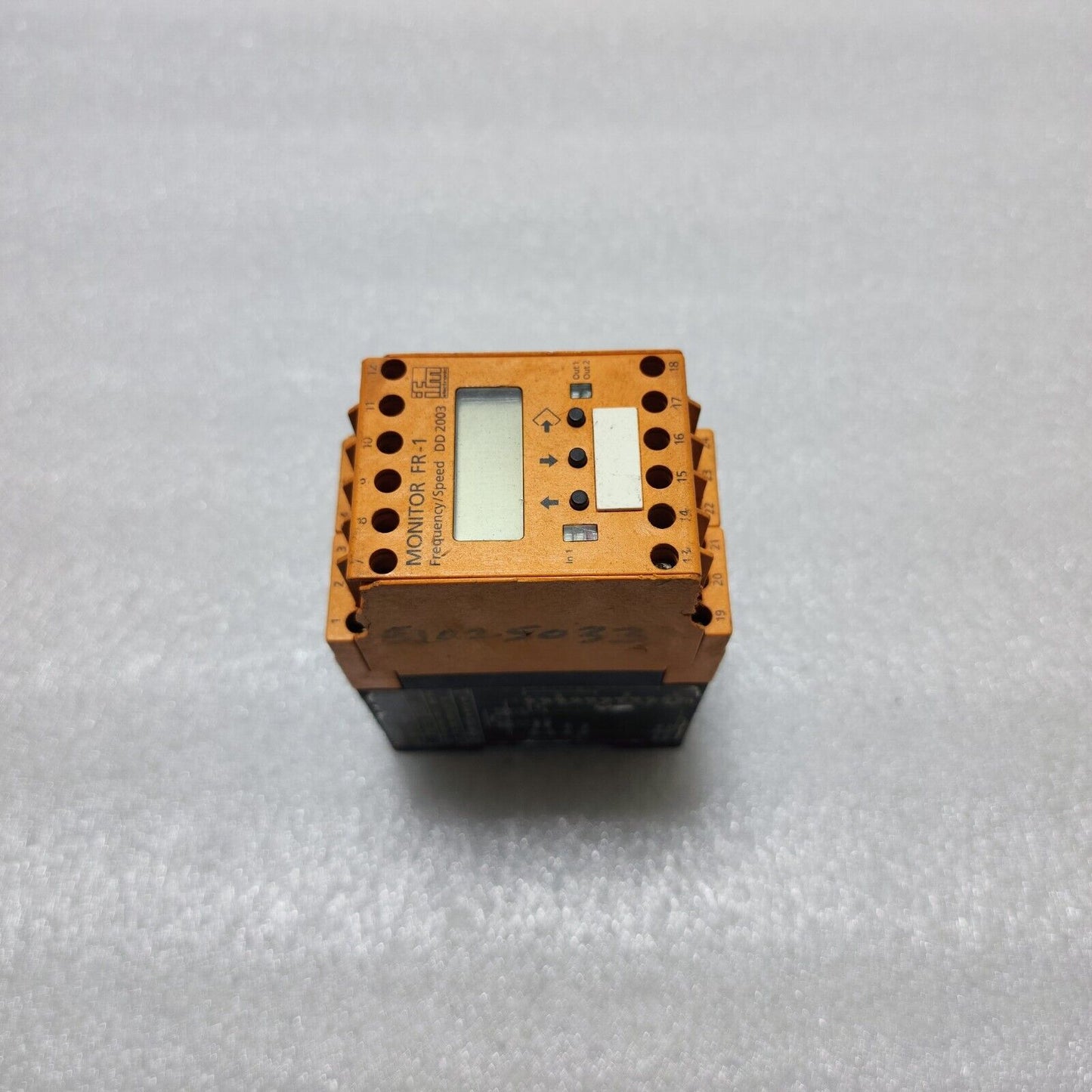 IFM MONITOR FR-1 FREQUENCY SPEED DD2003 110-240VAC/27VDC