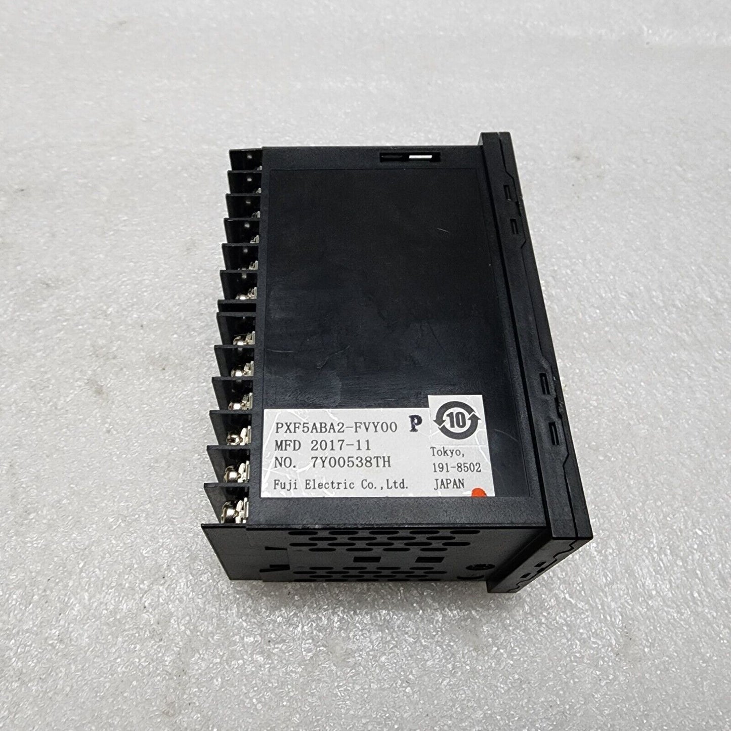 FUJI ELECTRIC PXF5ABA2-FVY00-P TEMPERATURE CONTROLLER 100-240VAC