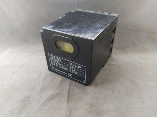 LANDIS & GYR LAL 3.25 BOILER PROGRAM CONTROLLER 220-240V 3.5VA