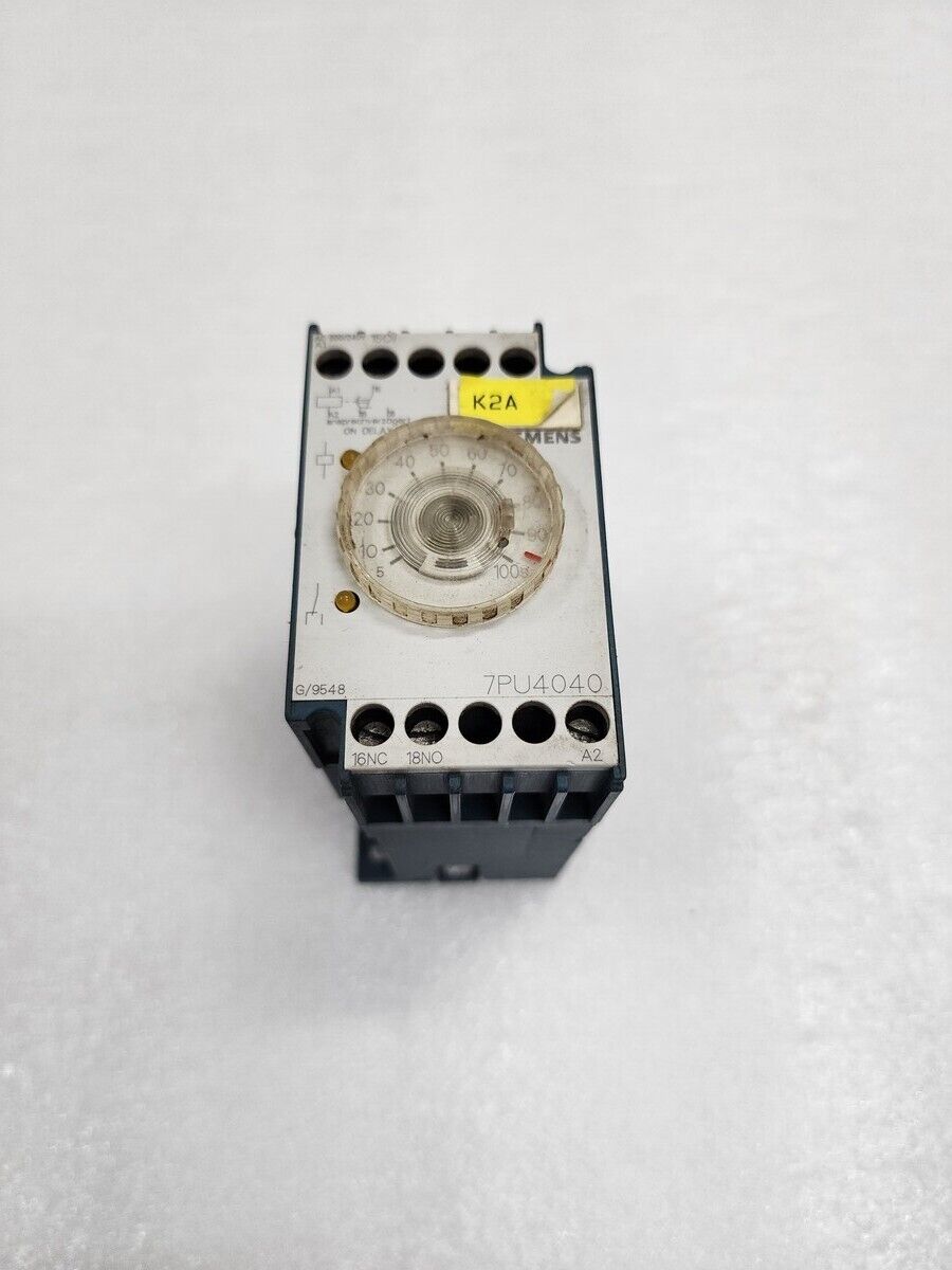 SIEMENS 7PU4040-3AN20 ON DELAY TIMER 200-240V