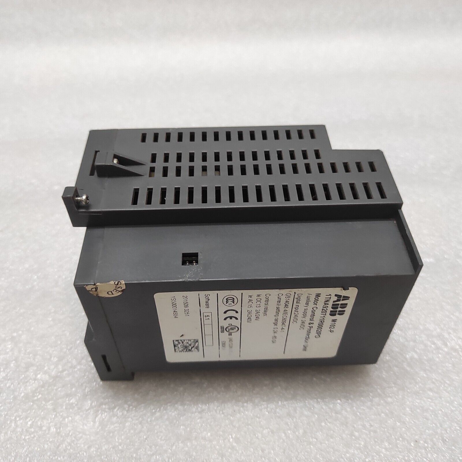 ABB M102-P MOTOR CONTROL AND PROTECTION UNIT 1TNA920711R0002IPD 24VDC