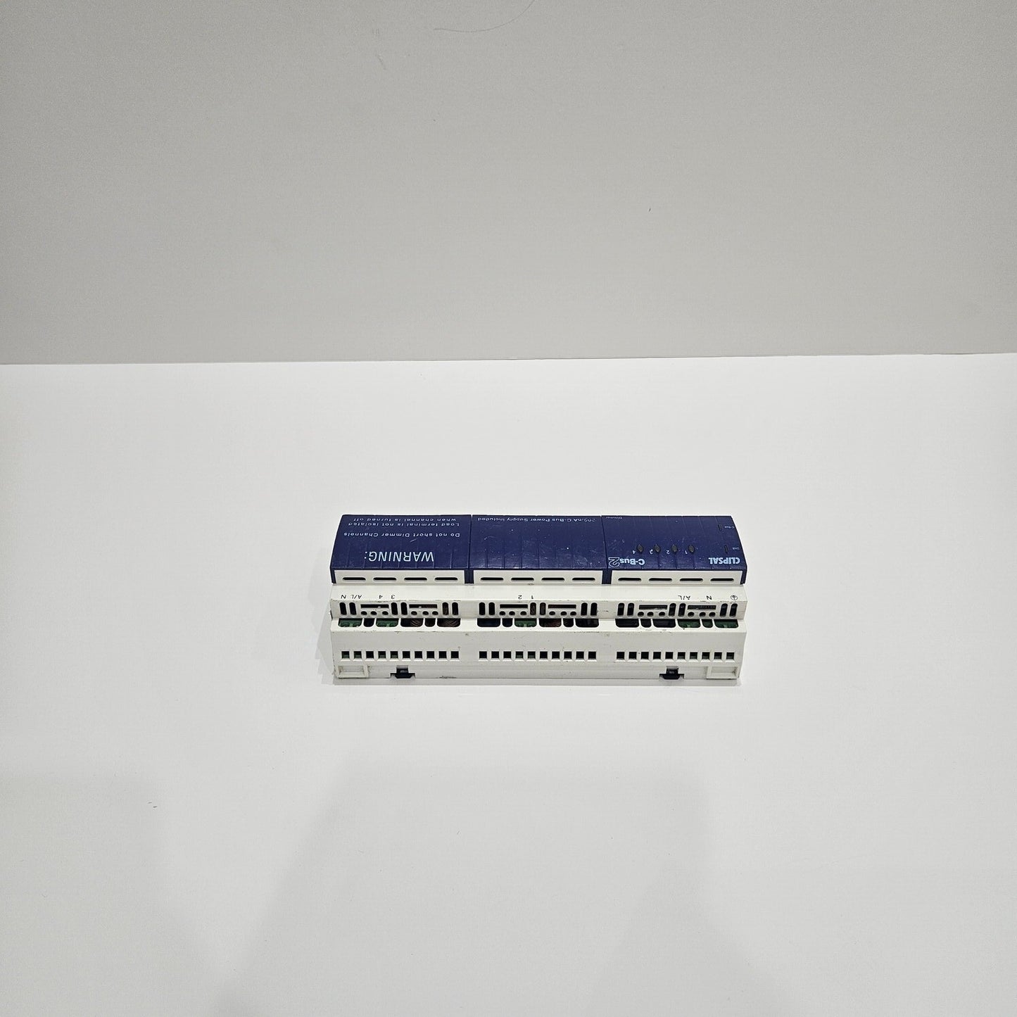 CLIPSAL L5504D2A 4-CHANNEL DIMMER 220-240V