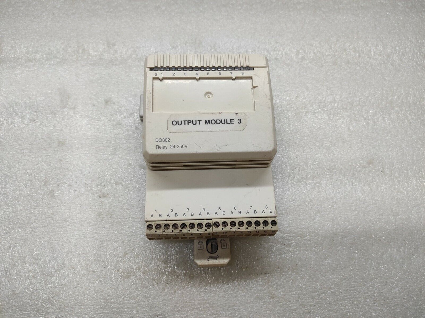 ABB DO802 3BSE022364R1 DIGITAL OUTPUT RELAY