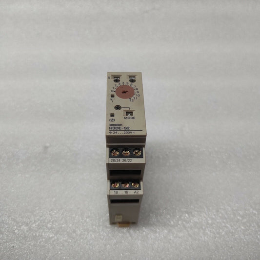 OMRON H3DE-S2 MULTIFUNCTION TIME DELAY RELAY 0.1S-120H 24-230VAC/DC