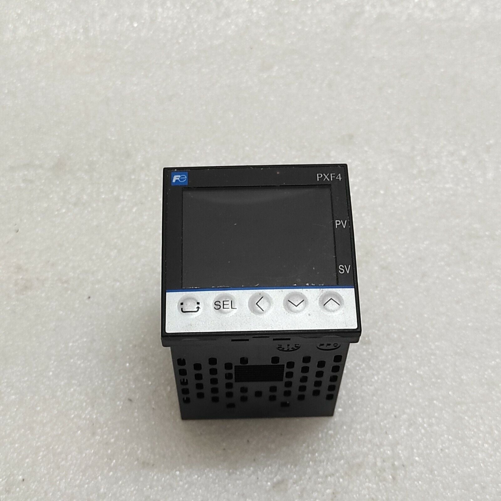 FUJI ELECTRIC PXF4 TEMPERATURE CONTROLLER PXF4AEA2-1VY00-P 100-240V 48X48MM