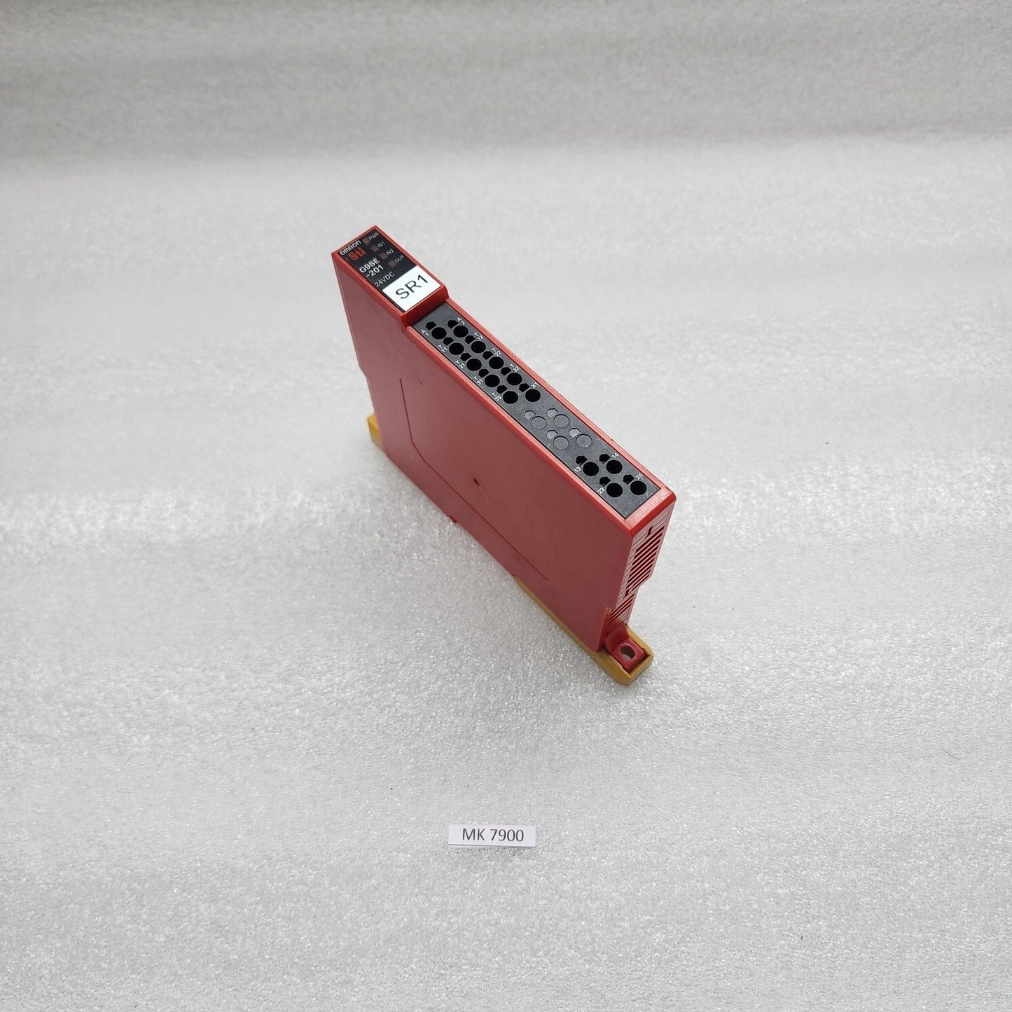 OMRON G9SE-201 SAFETY RELAY 24VDC