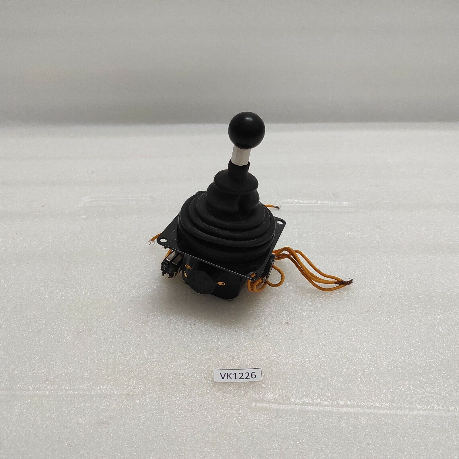 ETI SYSTEMS J50-CR2T4-SMB JOYSTICK CONTROLLER