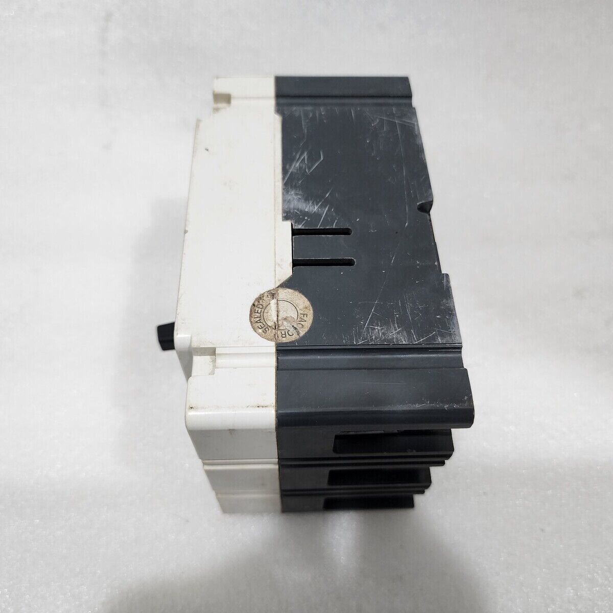 EATON CUTLER HAMMER HFD3080 80A INDUSTRIAL CIRCUIT BREAKER 600VAC/250VDC HFD 65K