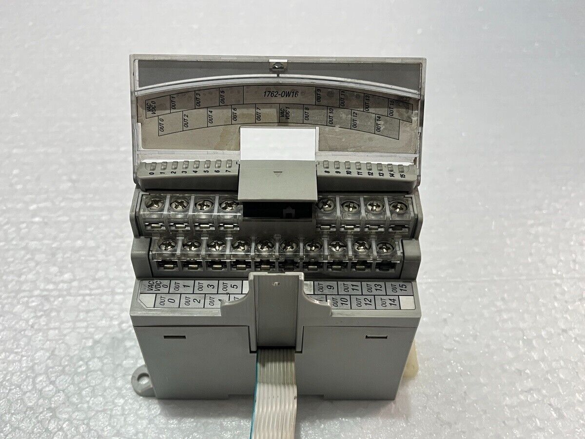 ALLEN BRADLEY CAT 1762-OW16 SERIES B REVISION A