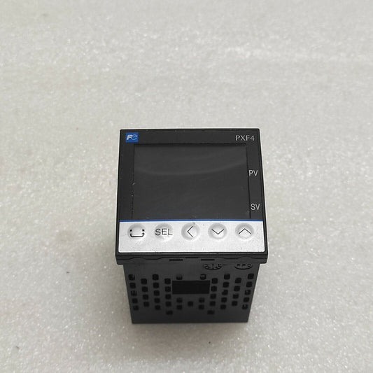 FUJI ELECTRIC PXF4 TEMPERATURE CONTROLLER PXF4AER2-FV100 100-240VAC