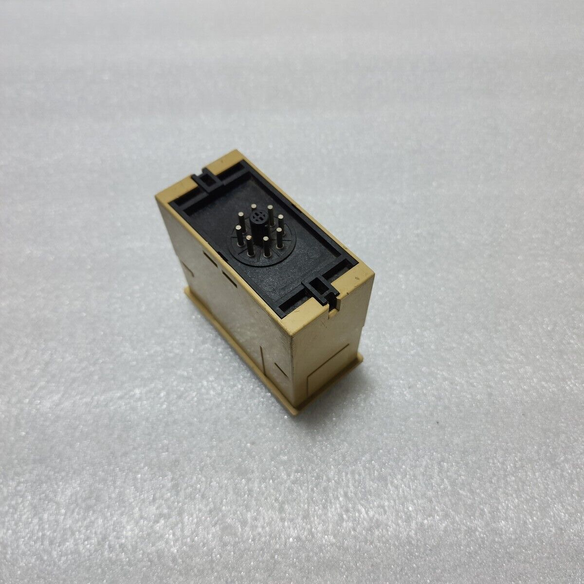 Omron SE-SP2N Motor Relay 200-240 VAC