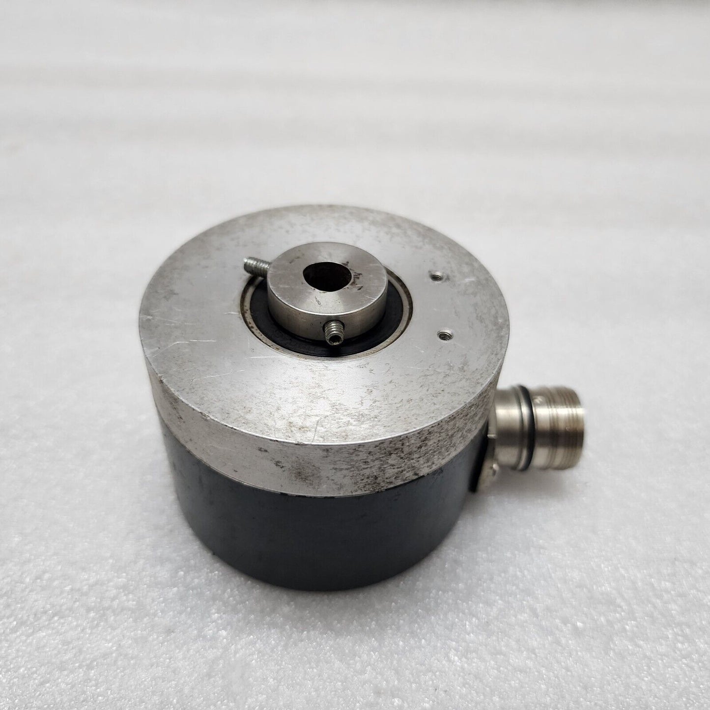 BAUMER RTD 4 A 4 Y 12 P1 7 10 0.5 D2SR12 10 ENCODER