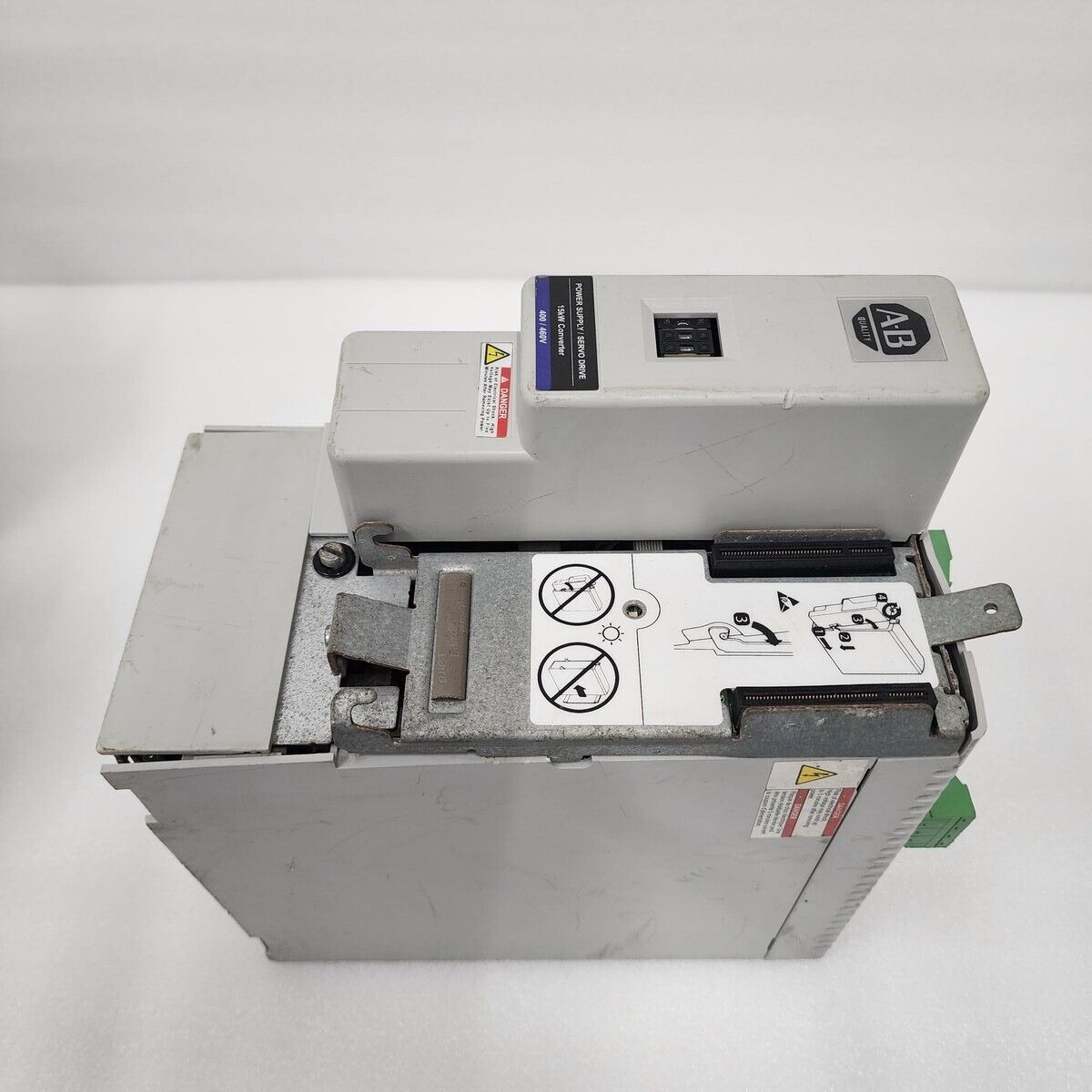 ALLEN BRADLEY 2094-BC02-M02-M 15kW/15A INTEGRATED AXIS POWER MODUL