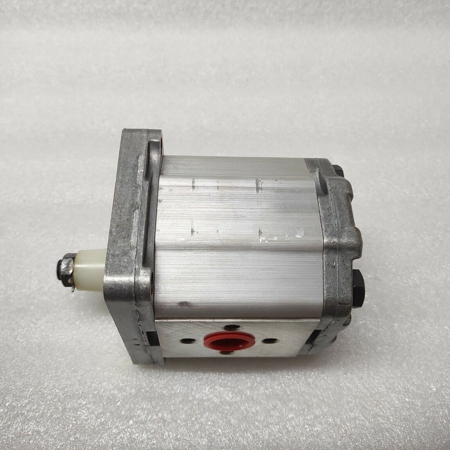 SNP2NN/017RN01BAP1C7C3NNNN/NNNNN GEAR PUMP 111.20.222.00