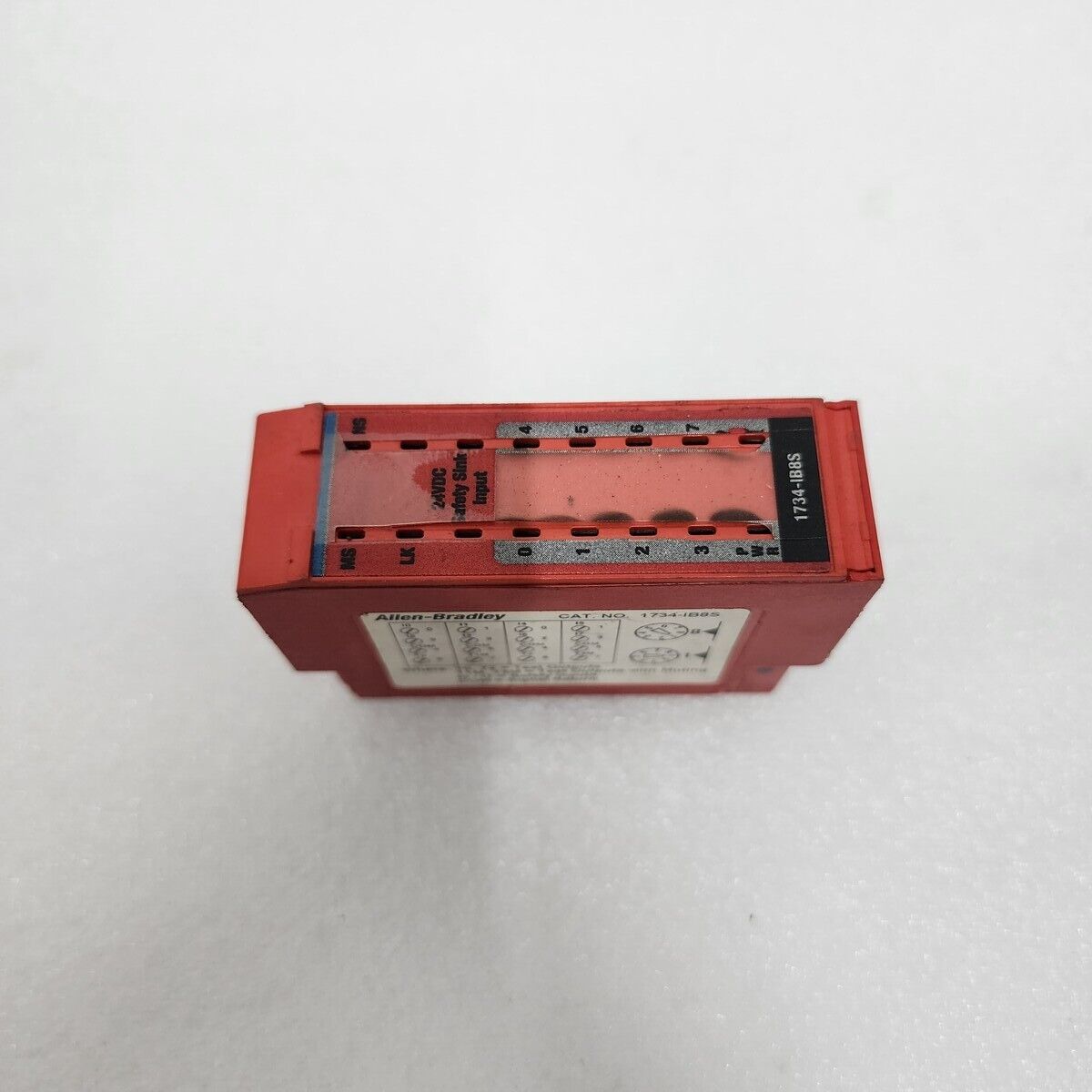 ALLEN BRADLEY CAT 1734-IB8S 8-POINTS SAFETY DC INPUT MODULE 19904 SER A