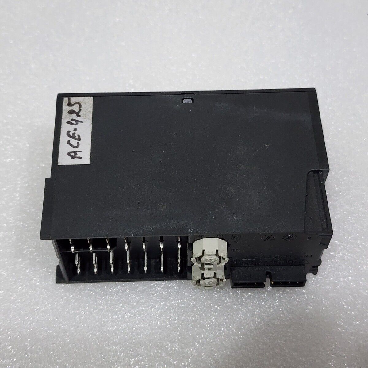 SIEMENS 6ES7 138-4FA04-0AB0 4/8 F-DI PROFISAFE MODULE BROKEN-CRACK