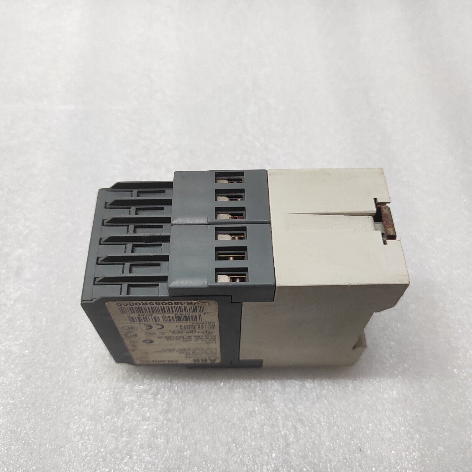 ABB CM-IWN-DC INSULATION MONITORING RELAY 1SVR450065R0000 24-240VAC/DC