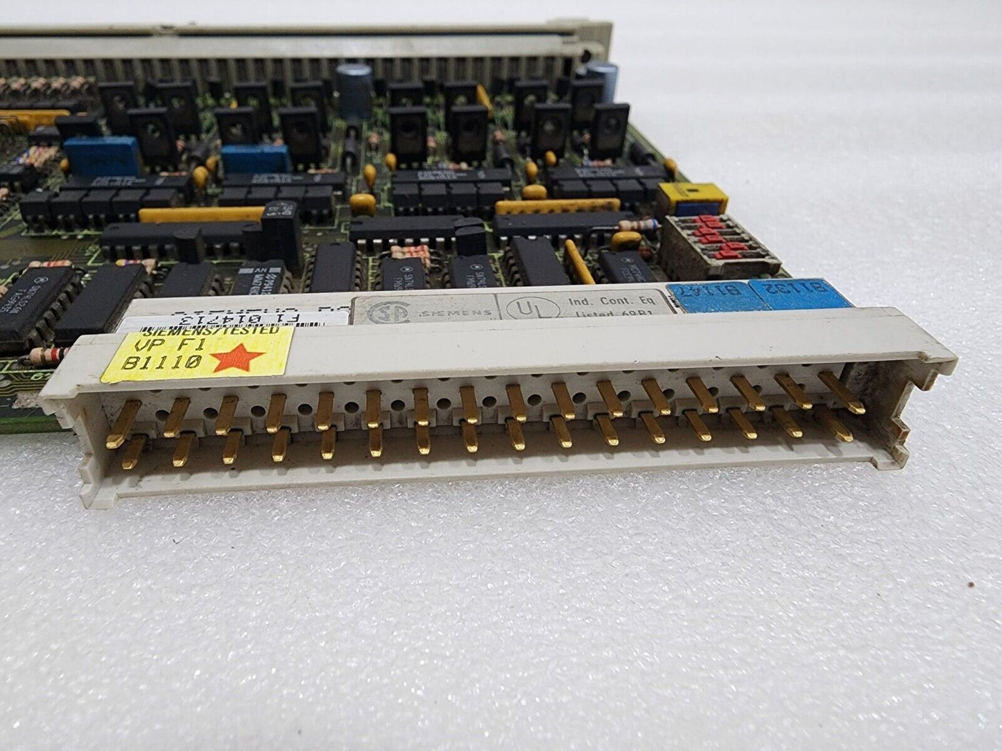 SIEMENS SIMATIC 6ES5 482-4UA11 DIGITAL INPUT OUTPUT MODULE