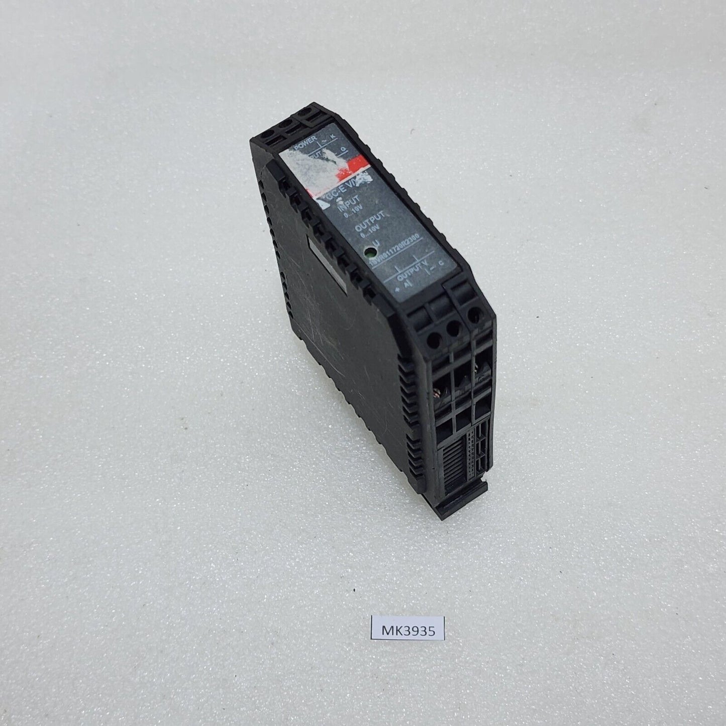 ABB CC-E V/V ANALOG V/V SIGNAL CONVERTER 1SVR011720R2300 110-240VAC