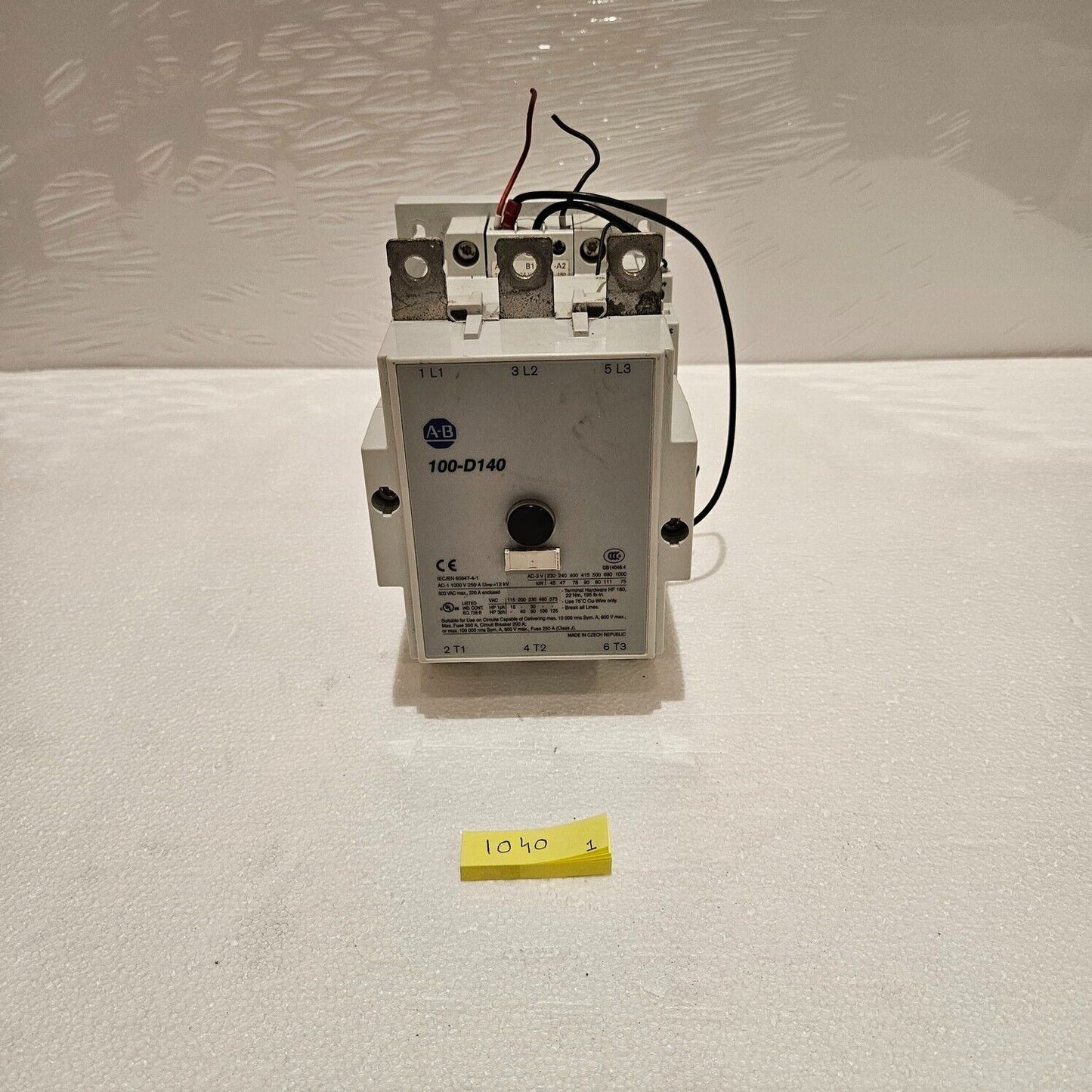 ALLEN BRADLEY CAT 100-D140 3-POLE MAGNETIC CONTACTOR 250A COIL VOLTAGE 24VDC