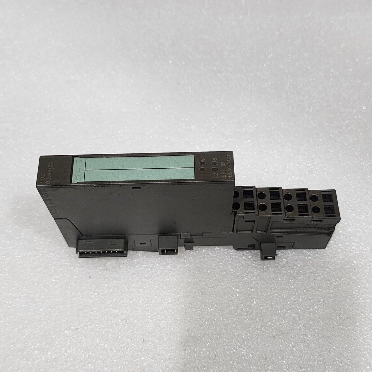 SIEMENS 6ES7 132-4BD30-0AA0 DIGITAL OUTPUT MODULE